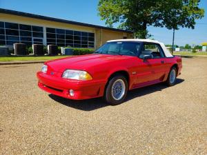 Ford Mustang GT Convertible 1990 года 